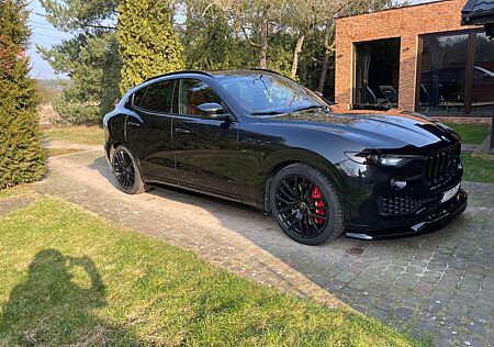 Maserati Levante Benzin 3.0 V6 316kW S 4x4 Auto S