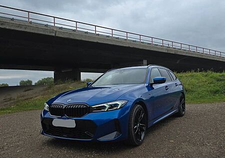 BMW 320d xDrive Touring M Sport AHK Pano Garantie