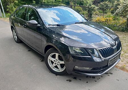 Skoda Octavia Navi