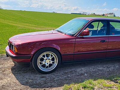 BMW 520i E34 Oldtimer im Jahreswagenzustand