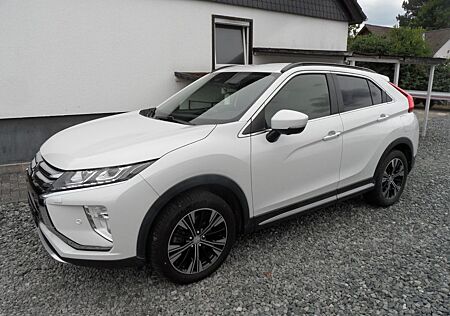 Mitsubishi Eclipse Cross Intro Edition 2WD, LED, 6 Gang,AHK