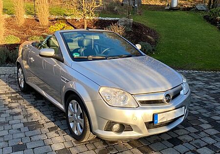 Opel Tigra TwinTop 125 PS nur 67.000 km