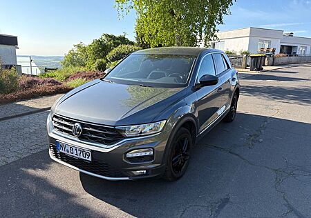 VW T-Roc Volkswagen 1.5 TSI Sport
