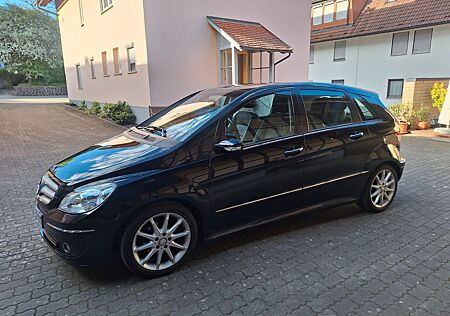 Mercedes-Benz B 200 CDI -