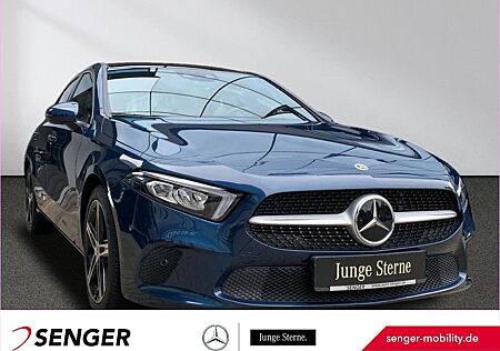 Mercedes-Benz A 200 d Limo Progressive Pano Distronic Ambiente