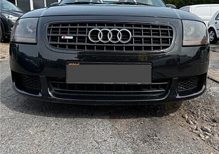 Audi TT -ROADSTER S-Line 179 PS