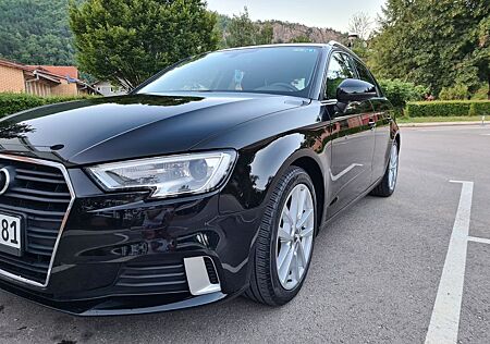 Audi A3 35 TFSI S tronic Sportback - gepflegter Zusta