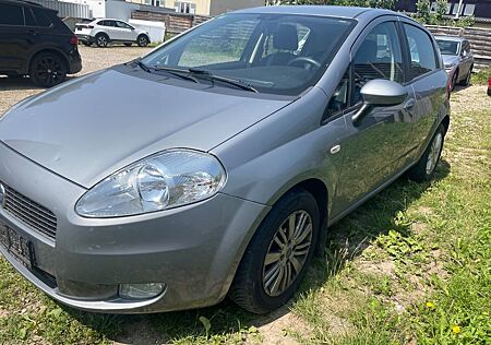 Fiat Grande Punto 1.4 16V Emotion