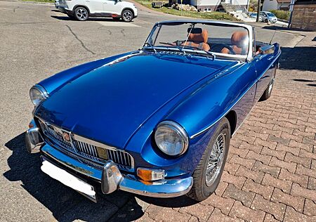MG MGB Roadster-Leyland (GB) mit Overdrive