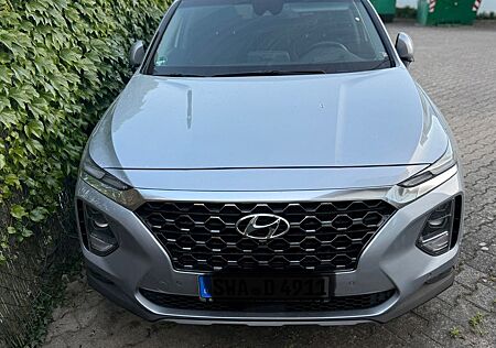 Hyundai Santa Fe 2.2 CRDi Premium 4WD 8AT Premium