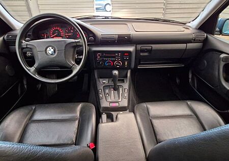 BMW 316 316iCompact Comfort Edition/Leder/Sitzheizung/1H