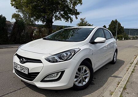 Hyundai i30 FIFA World Cup Edition*TÜV NEU*SERVICE NEU*