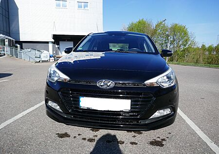 Hyundai i20 1.0 T-GDI blue+AHK!+neue Winterreifen