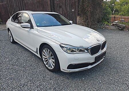 BMW 750 i xDrive Laser