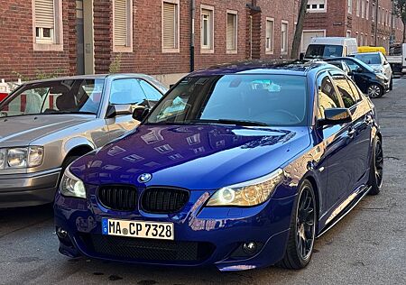 BMW 530i A -