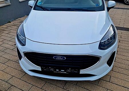 Ford Fiesta 1,1 Cool & Connect Cool & Connect/LED/KAM