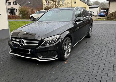 Mercedes-Benz C 220 d AMG Line Autom. Schwarz