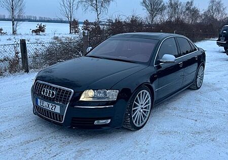 Audi S8 5.2 tiptronic quattro -