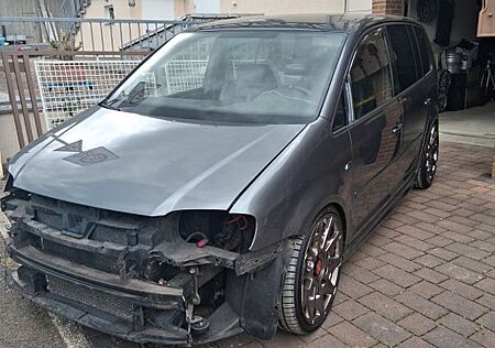 VW Touran Volkswagen 2.0 TDI DSG DPF Highline Highline