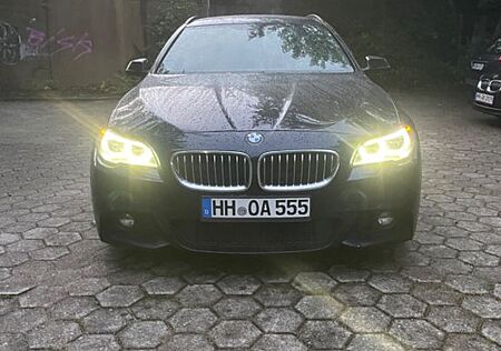 BMW 530d xDrive Touring A -