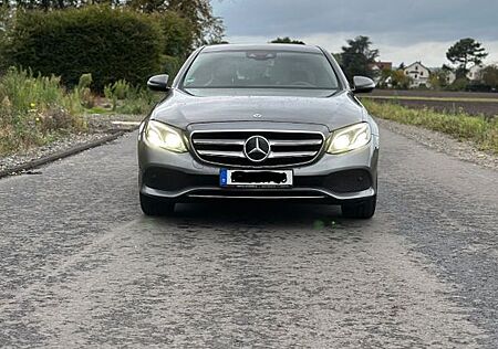 Mercedes-Benz E 400 d 4MATIC Autom. -