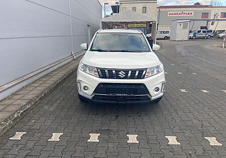 Suzuki Vitara 1.0 Comfort 4x4 Navi Shz Klima 1Hand!!