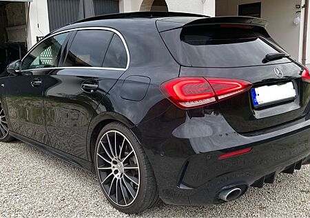 Mercedes-Benz A 35 AMG Mercedes-AMG A 35 4MATIC DCT Merced...