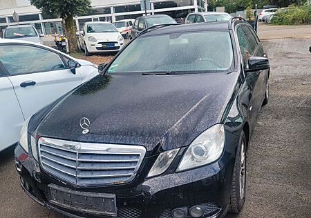 Mercedes-Benz E 220 E -Klasse T-Modell CDI BlueEfficiency