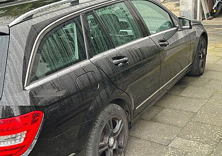 Mercedes-Benz C 180 T BlueEFFICIENCY AVANTGARDE AVANTGARDE