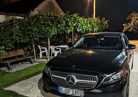 Mercedes-Benz E 220 d AVANTGARDE Autom.