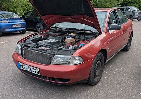Audi A4 2.6 - TÜV 06/26
