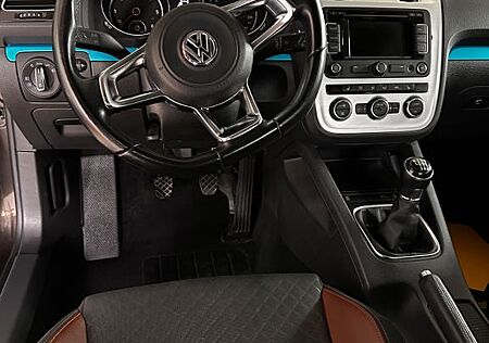 VW Scirocco Volkswagen 2.0 TDI BlueMotion Technology -