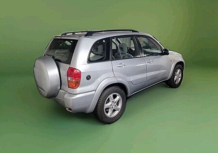 Toyota RAV 4 2.0 4x4 Automatik -