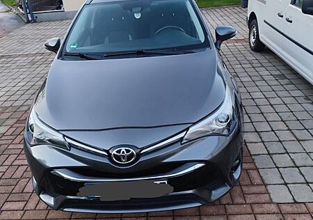 Toyota Avensis 2,0-l-D-4D Executive Touring Sports ...