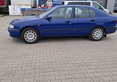 Nissan Primera 1.6 -