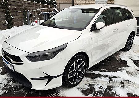 Kia Cee'd Sportswagon SW 1.5 T-GDI DCT7 OPF Spirit 1.Hd LED AHK Leder