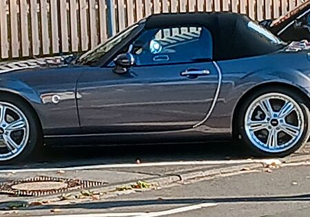 Mazda MX-5 Roadster Coupe Energy 1.8 MZR Energy