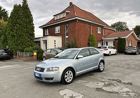 Audi A3 1.6 Attraction/Klimaautom/Alu/Schiebedach