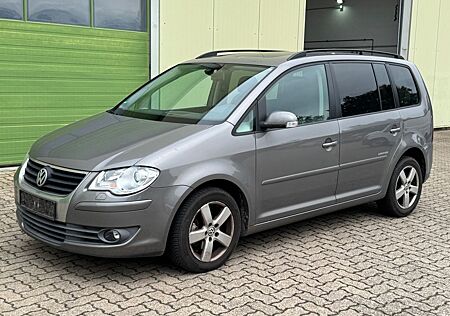 VW Touran Volkswagen 1.6 United / AHK / PDC / EGSHD