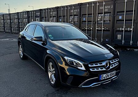 Mercedes-Benz GLA 180