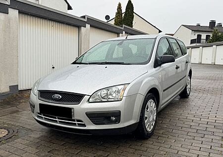 Ford Focus 1,6 Automatik, Klima, Sitzheizung, Tempom