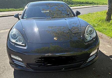Porsche Panamera 4S