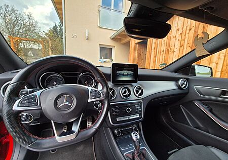 Mercedes-Benz CLA 250 Shooting Brake gebraucht kaufen Mercedes-Benz CLA 250 Shooting Brake CLA 250 AMG Line Shoo...