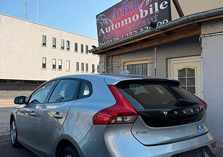 Volvo V40 You!