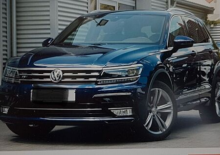 VW Tiguan Volkswagen 2.0 TDI R-Line DSG 4M-PanoHighline