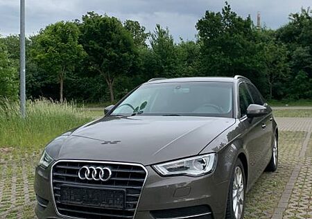 Audi A3 1.6 TDI Attraction
