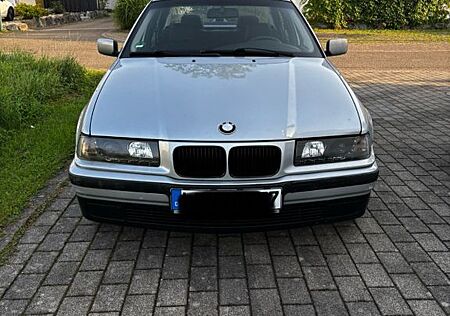 BMW 316i E36 - gepflegtes Fahrzeug zu verkaufen