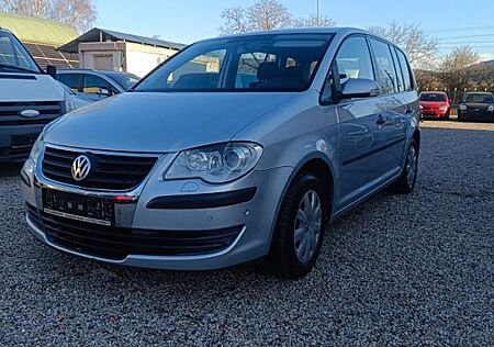 VW Touran Volkswagen Conceptline