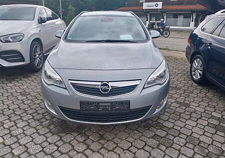Opel Astra J Sports Tourer Edition Klima. AHK.12/2026