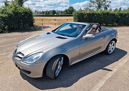 Mercedes-Benz SLK 200 KOMPRESSOR - Vollausstattung *AirScarf*